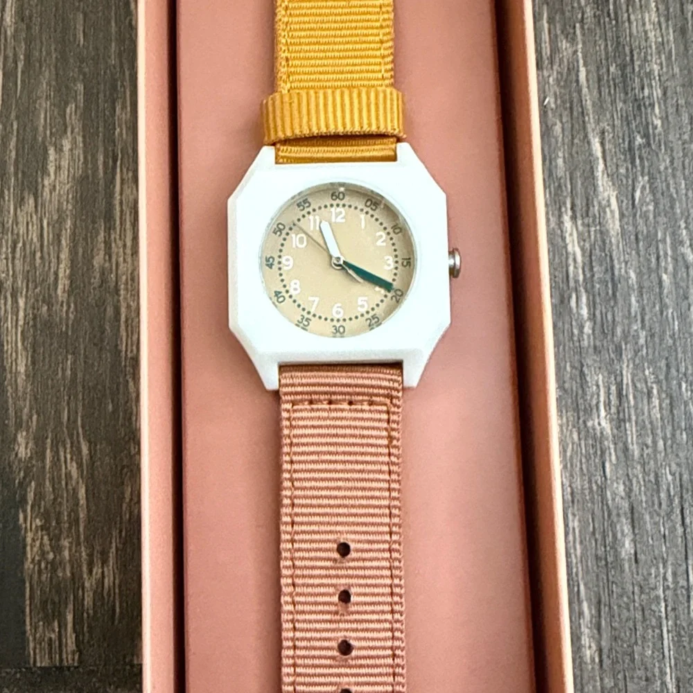 Mini Kyomo Kids’ Sunburn Watch—Japanese Movement - Picture 6 of 16